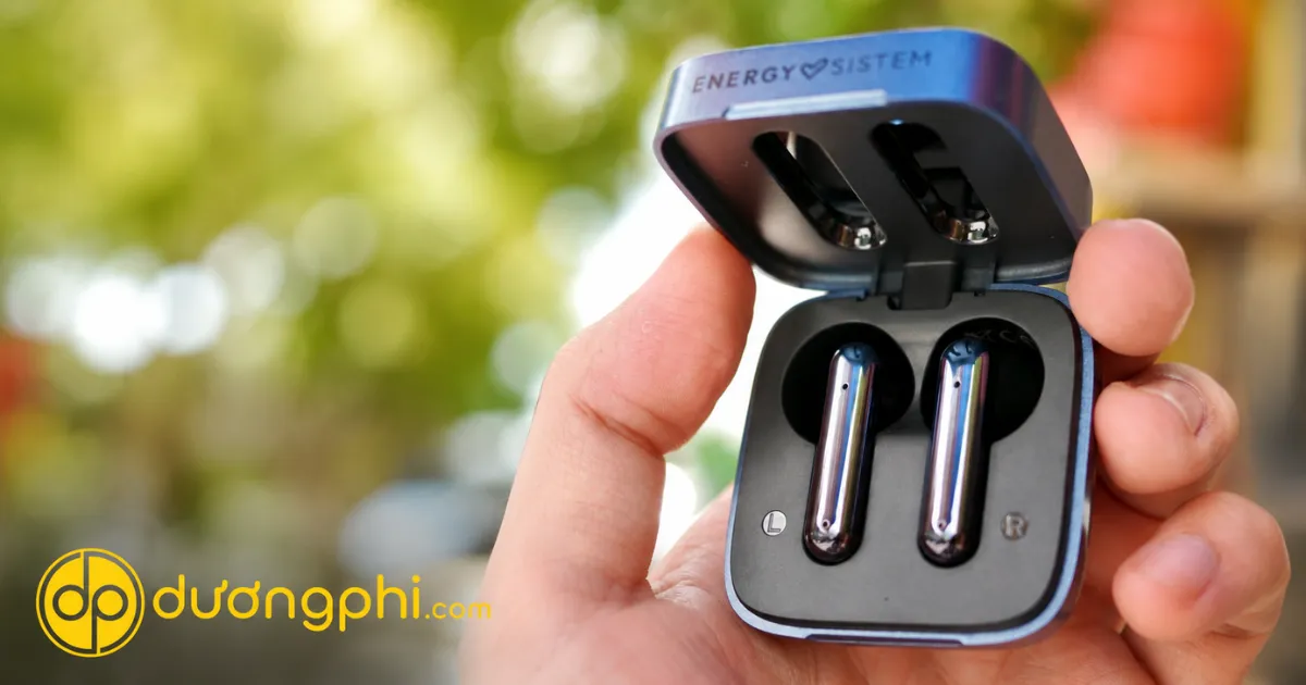Tai Nghe Bluetooth Không Dây Sunvibe Sạc Năng Lượng Mặt Trời 1 Tai Nghe Bluetooth Sunvibe Tích Hợp Công Nghệ Sạc Năng Lượng Mặt Trời Độc Đáo, Kết Nối Ổn Định, Âm Thanh Sống Động Và Thời Lượng Pin Ấn Tượng.