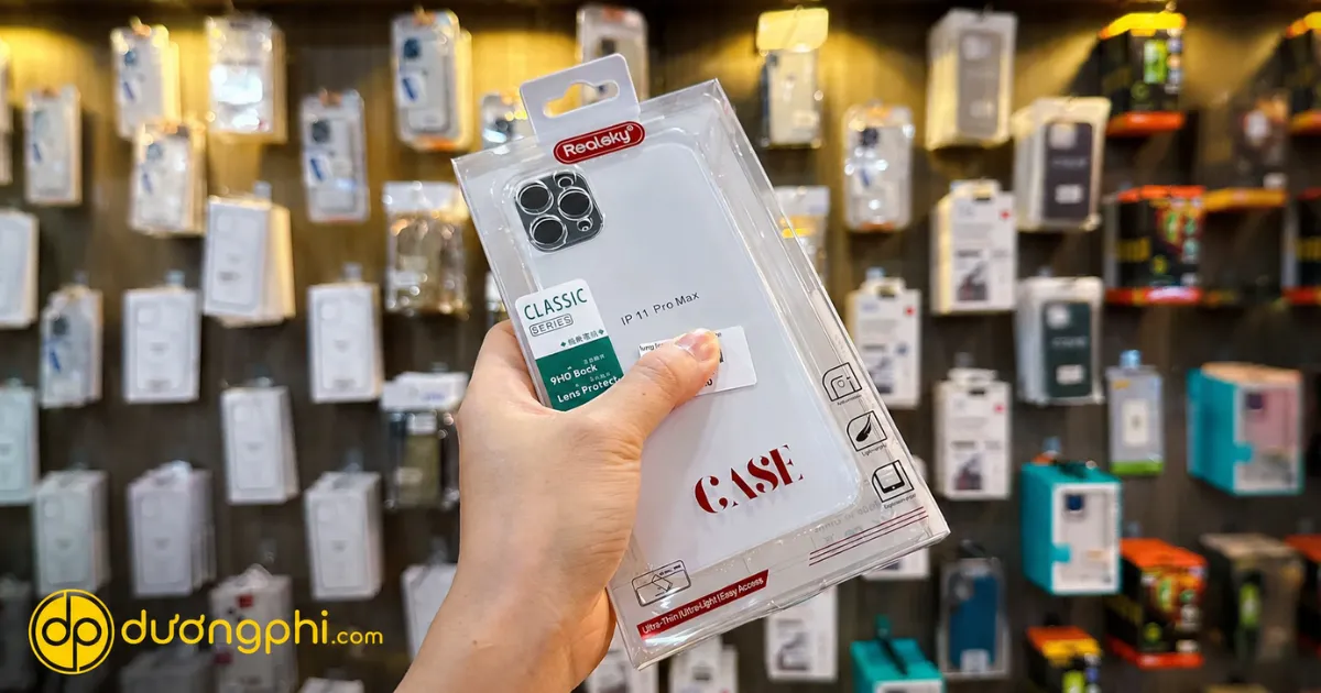 Ốp Lưng Realsky Classic Series Iphone 11 Pro Max Chất Liệu Trong Suốt, Chống Trầy Xước Và Bảo Vệ Camera An Toàn.