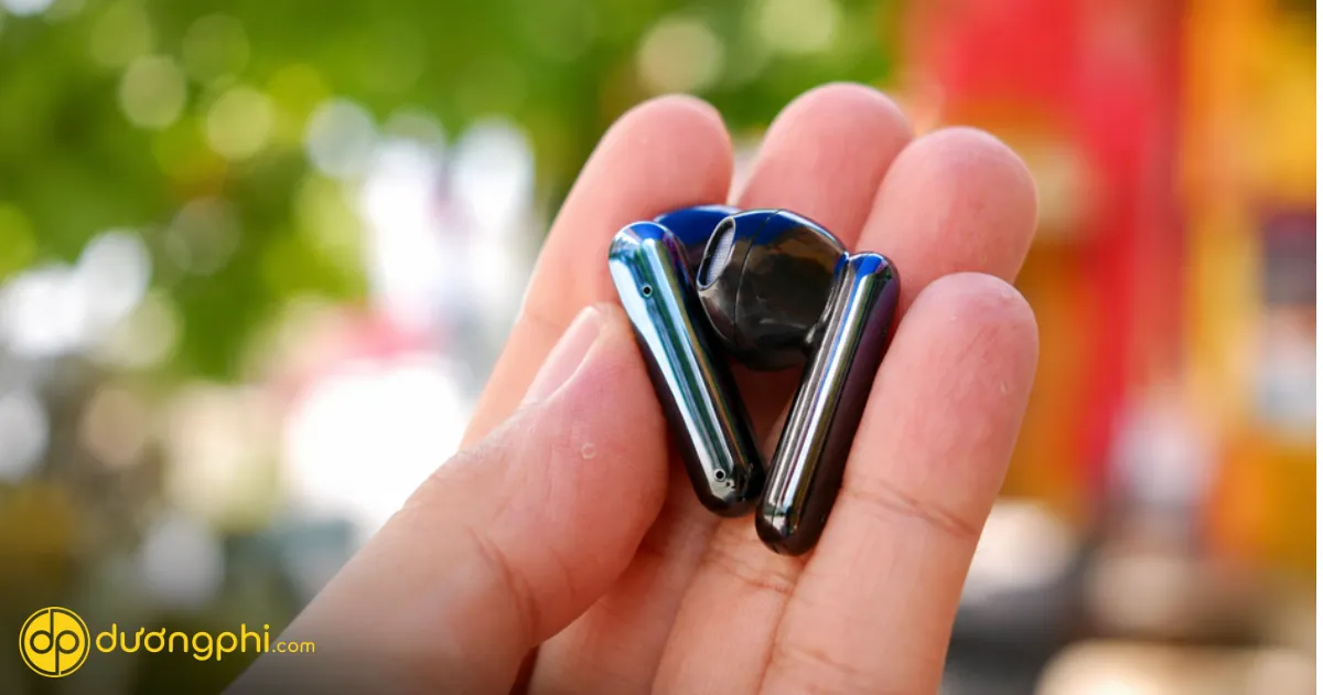 Tai Nghe Bluetooth Không Dây Sunvibe Sạc Năng Lượng Mặt Trời 2 Tai Nghe Bluetooth Sunvibe Tích Hợp Công Nghệ Sạc Năng Lượng Mặt Trời Độc Đáo, Kết Nối Ổn Định, Âm Thanh Sống Động Và Thời Lượng Pin Ấn Tượng.