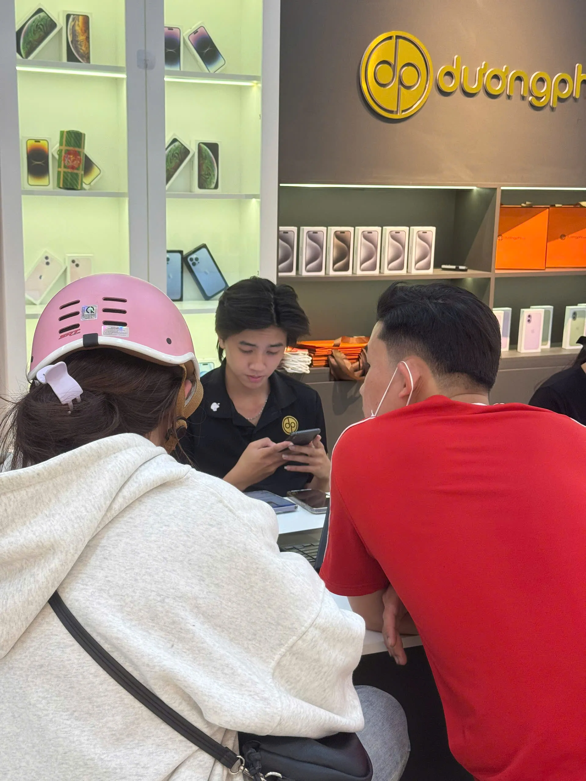 Sửa Iphone Cái Răng Lấy Liền Có Nên Xem Trực Tiếp? Dương Phi Mobile Chi Nhánh 199B Phạm Hùng 2 Z7654052832844 00F0C31C21828Fa7B155716E63F255C4